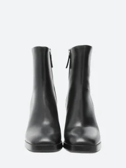 gravitypope - Grizel Ankle Boots in Nero Vitello