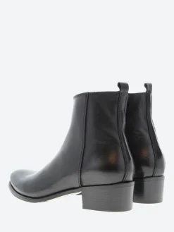 gravitypope - Helenor in Black