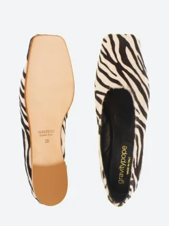 gravitypope - Jaana Ballet Flats in Black and White Pony Hair