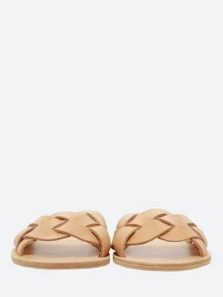 gravitypope - Karis in Natural