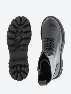 gravitypope - Madira in Nero Vitello