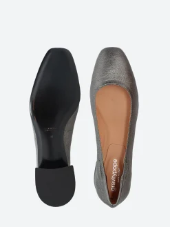 gravitypope - Nadia in Anthracite Berg Wash (Silver) Leather