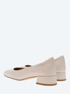 gravitypope - Nadia in Milk Nappa Leather