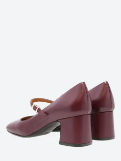 gravitypope - Nadima in Bordeaux Nappa