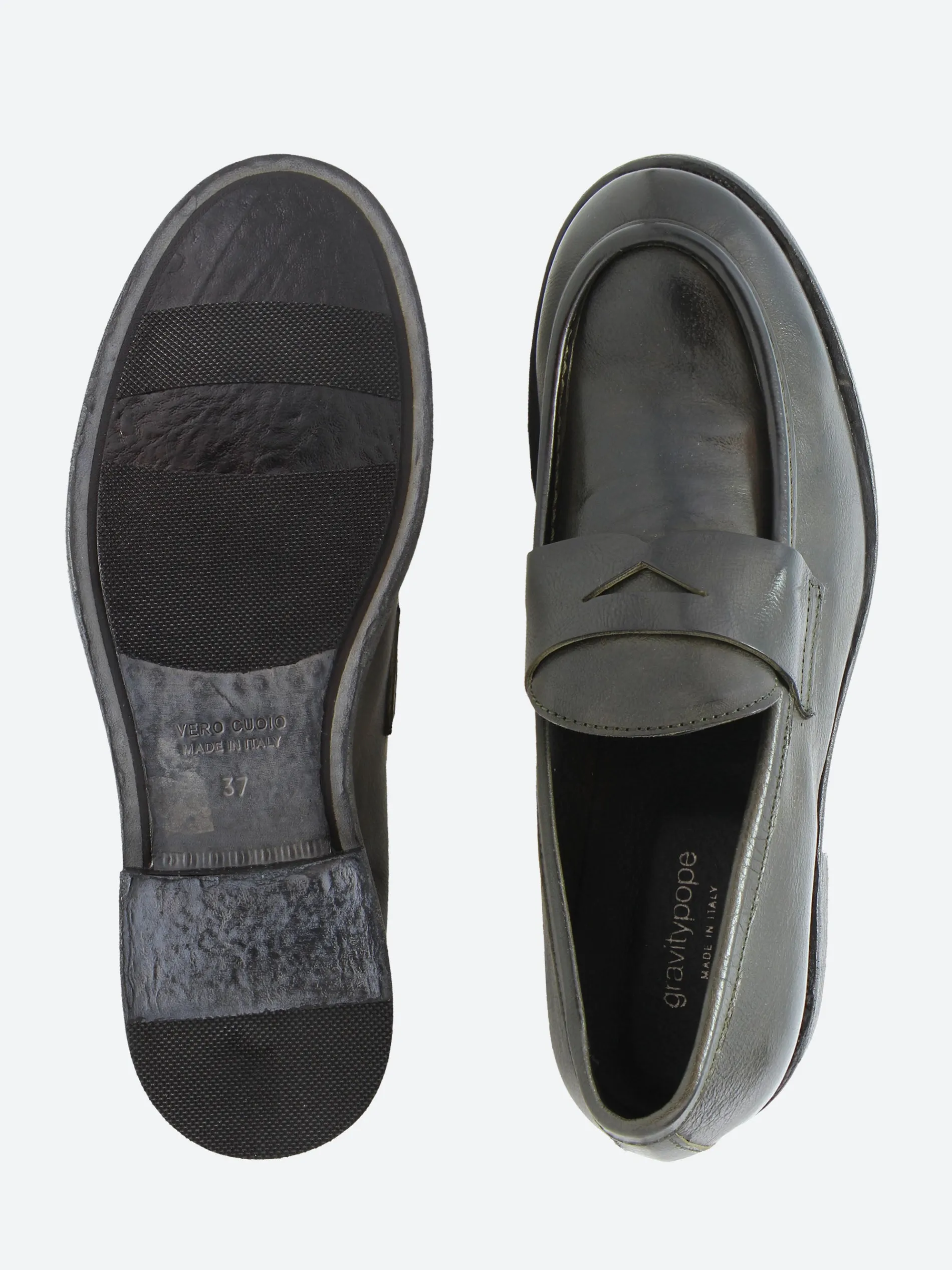 gravitypope - Raelee in Bottle Drill