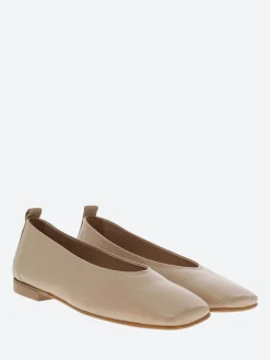 gravitypope - Rain Ballet Flat in Cream