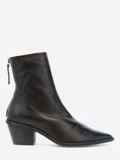 gravitypope - Robyn Boot in Nero Missouri