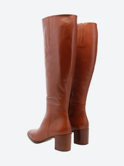 gravitypope - Zada in Brandy Coy