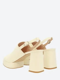 gravitypope - Zelia in Panna Parma