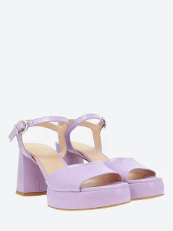 gravitypope - Zelie in Lavanda Baku