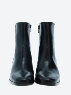 gravitypope - Zo in Black Mayka