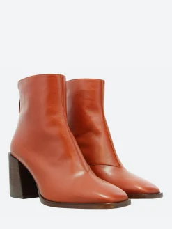 gravitypope - Zona in Rust Toro