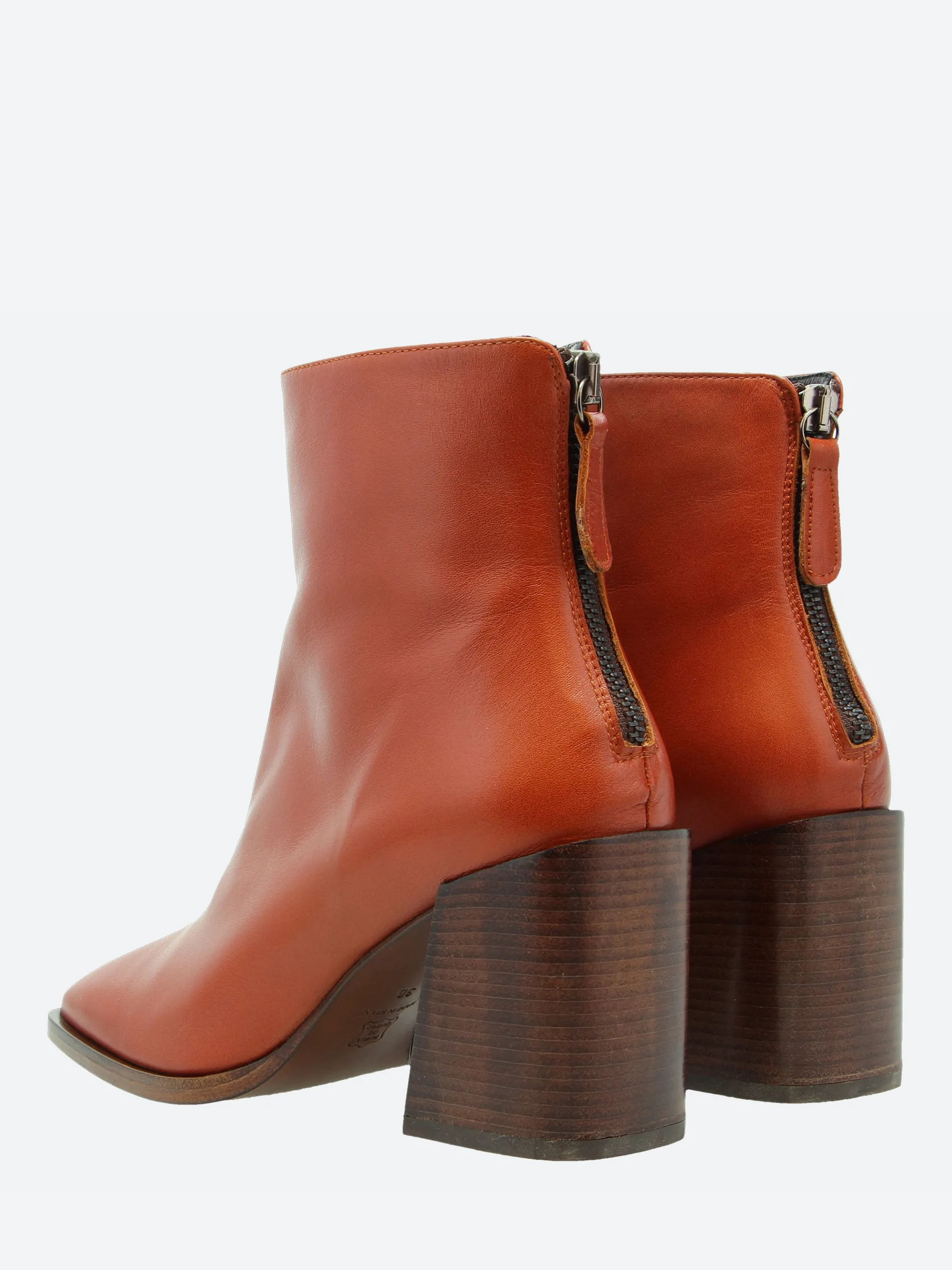 gravitypope - Zona in Rust Toro