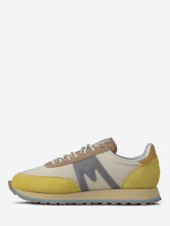 Karhu - Albatross Control in Gold and Turtle Dove