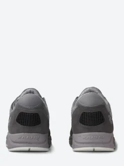 Karhu - Aria 95 in Pearl/Caviar