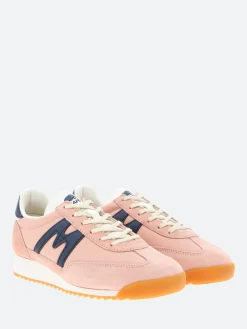 Karhu - Mestari in Rose and Blues