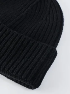 Kopka Accessories - Yak Wool Beanie in Black