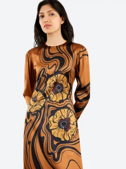 La DoubleJ - Clingy Swing Dress in Big Blooms