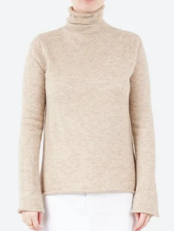 Lauren Manoogian - Funnel in Oatmeal