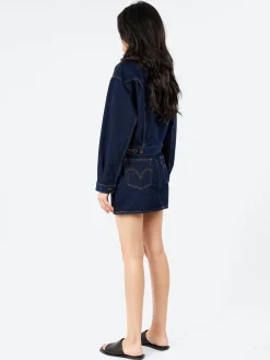 Levi's - Shrunken 90s Western Trucker Jacket in Dream Nice Dreams (Dark Wash)