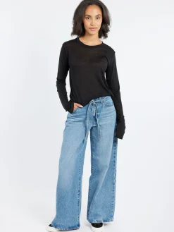Levi's - XL Straight Women's Jeans in Thanks Friend (Light Blue)