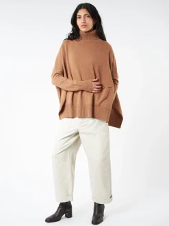 Ma'ry'ya - YLK023 Turtleneck in Camel