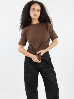 Merz b. Schwanen - SCT04 Unisex T-Shirt in Chocolate