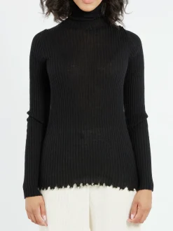 MJ Watson - Cashmere Turtleneck in Black