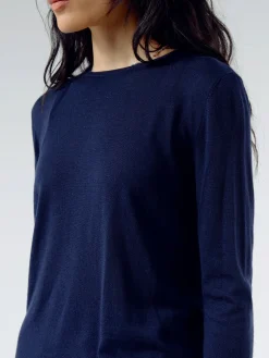 MJ Watson - Roundneck Pullover in Navy