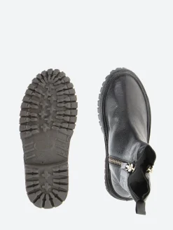 MOMA - 86404C in Black