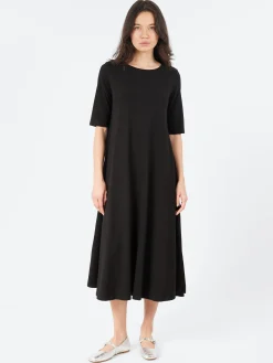 Neirami - B107 Flared Dress in Nero