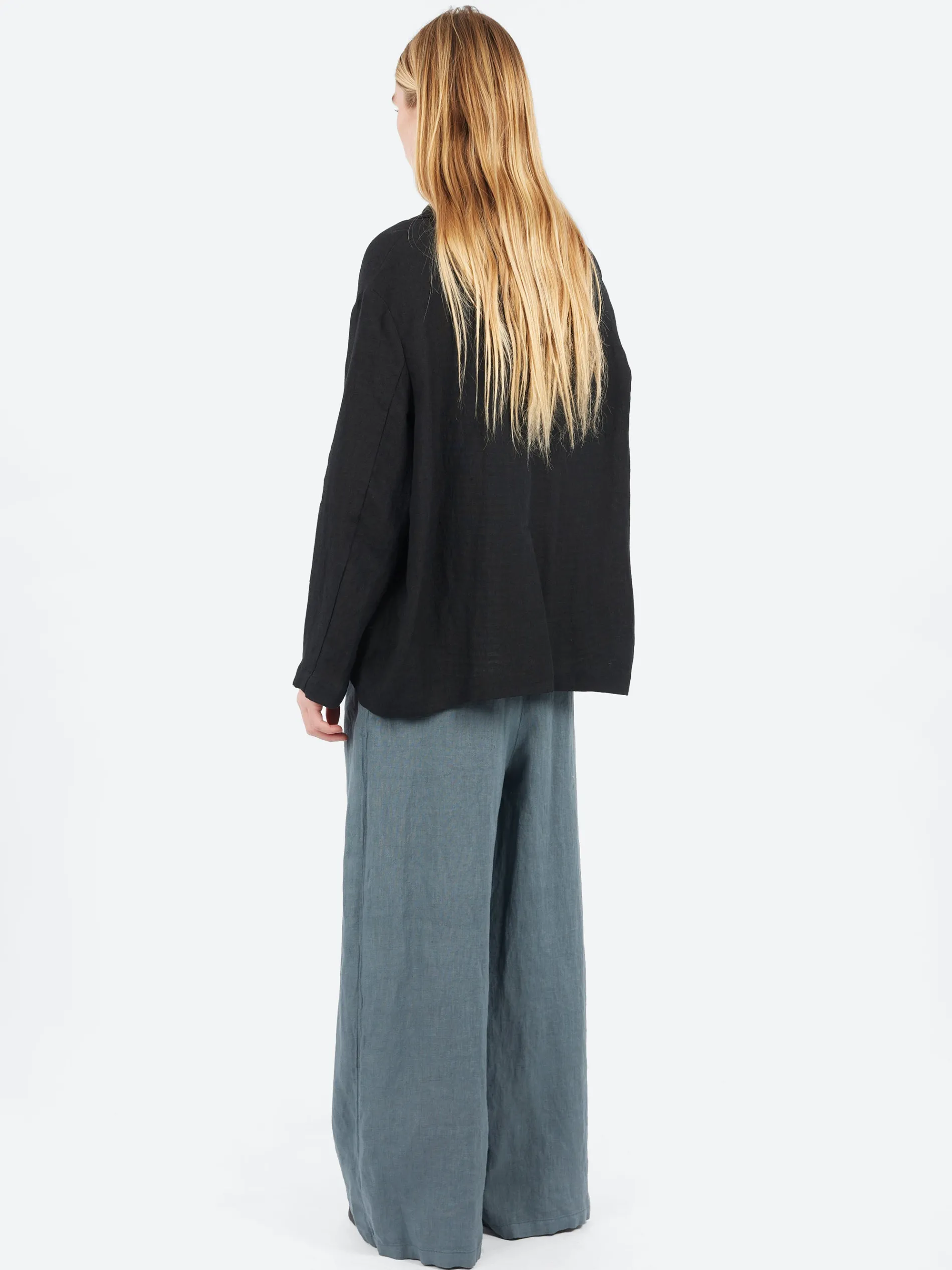 Neirami - Lapels Jacket in Nero