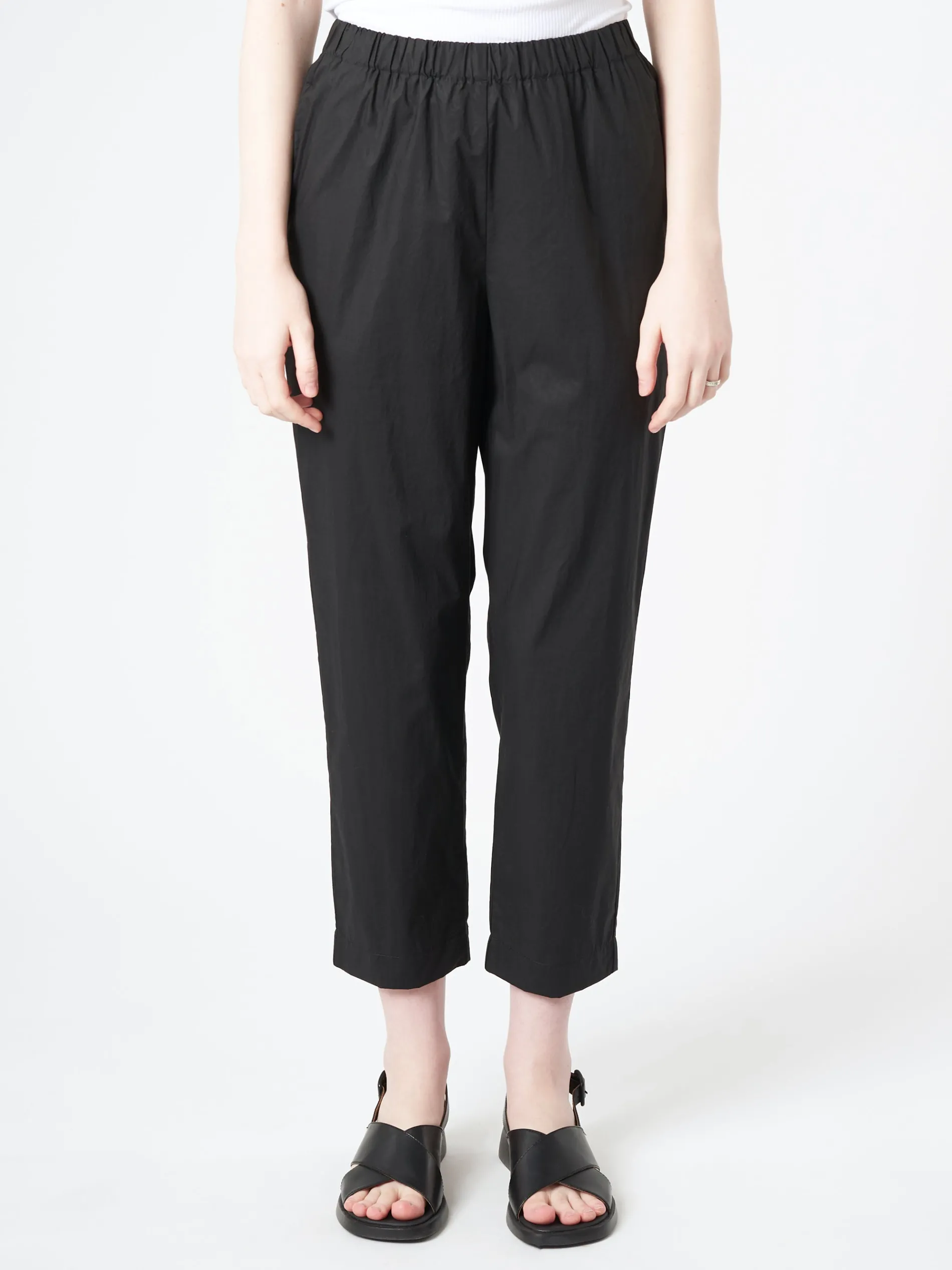 Neirami - Minimal Trouser in Nero