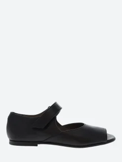 Neirami - Spuntata Shoes in Nero (Black)