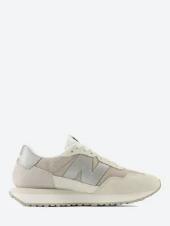 New Balance - 237 in Beige with Off White