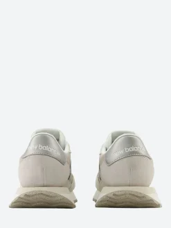 New Balance - 237 in Beige with Off White