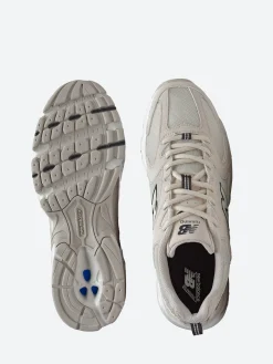 New Balance - 530 in Mushroom