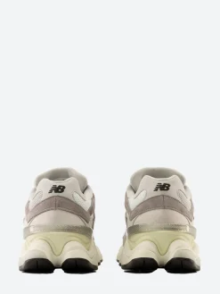 New Balance - 9060 in Raincloud