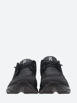 On - Cloud 5 in All Black