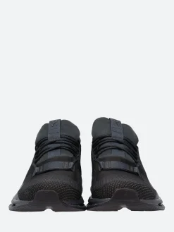 On - Cloudnova in Black and Eclipse