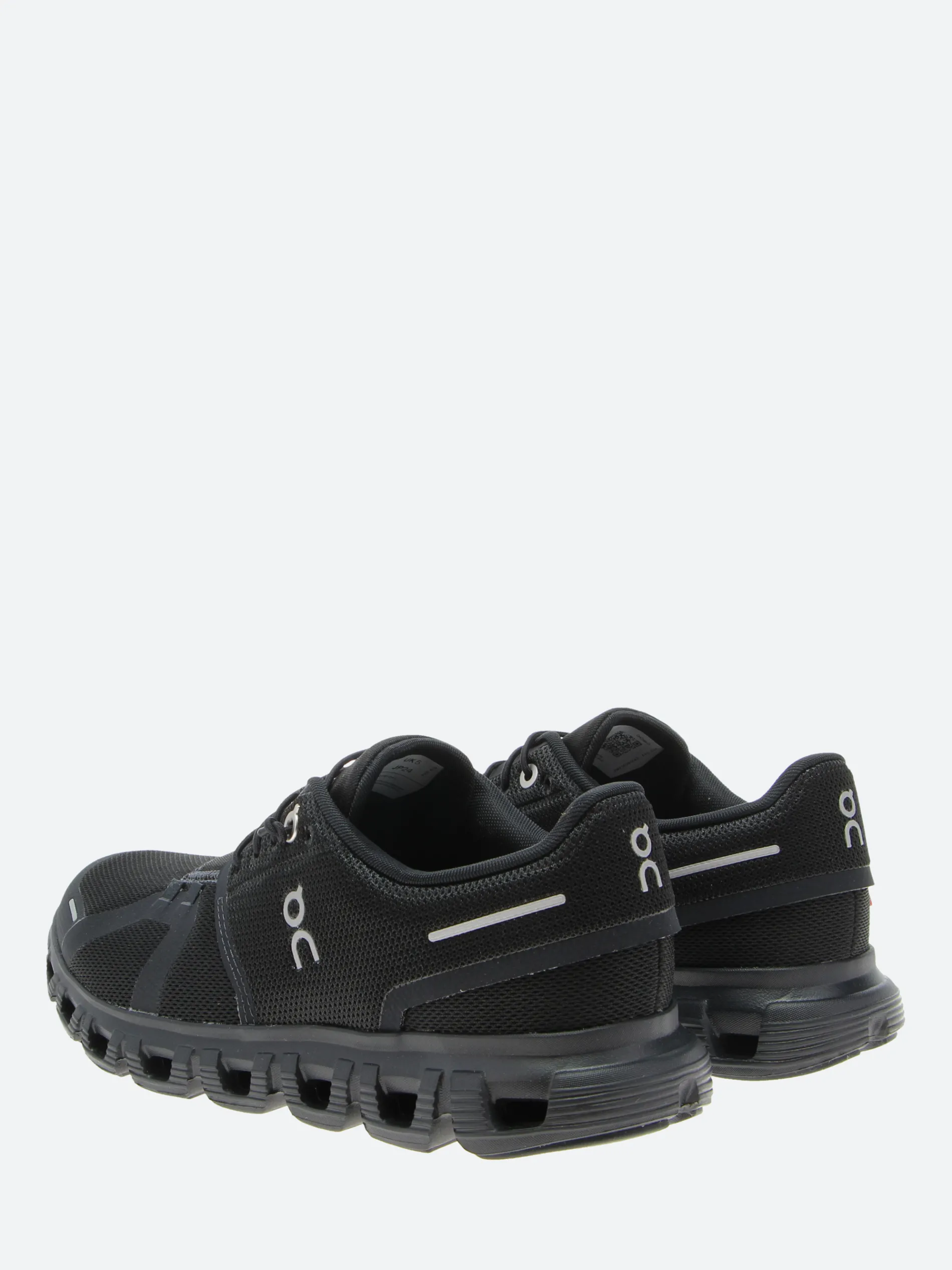 On - Women's Cloud 6 in Black and Black