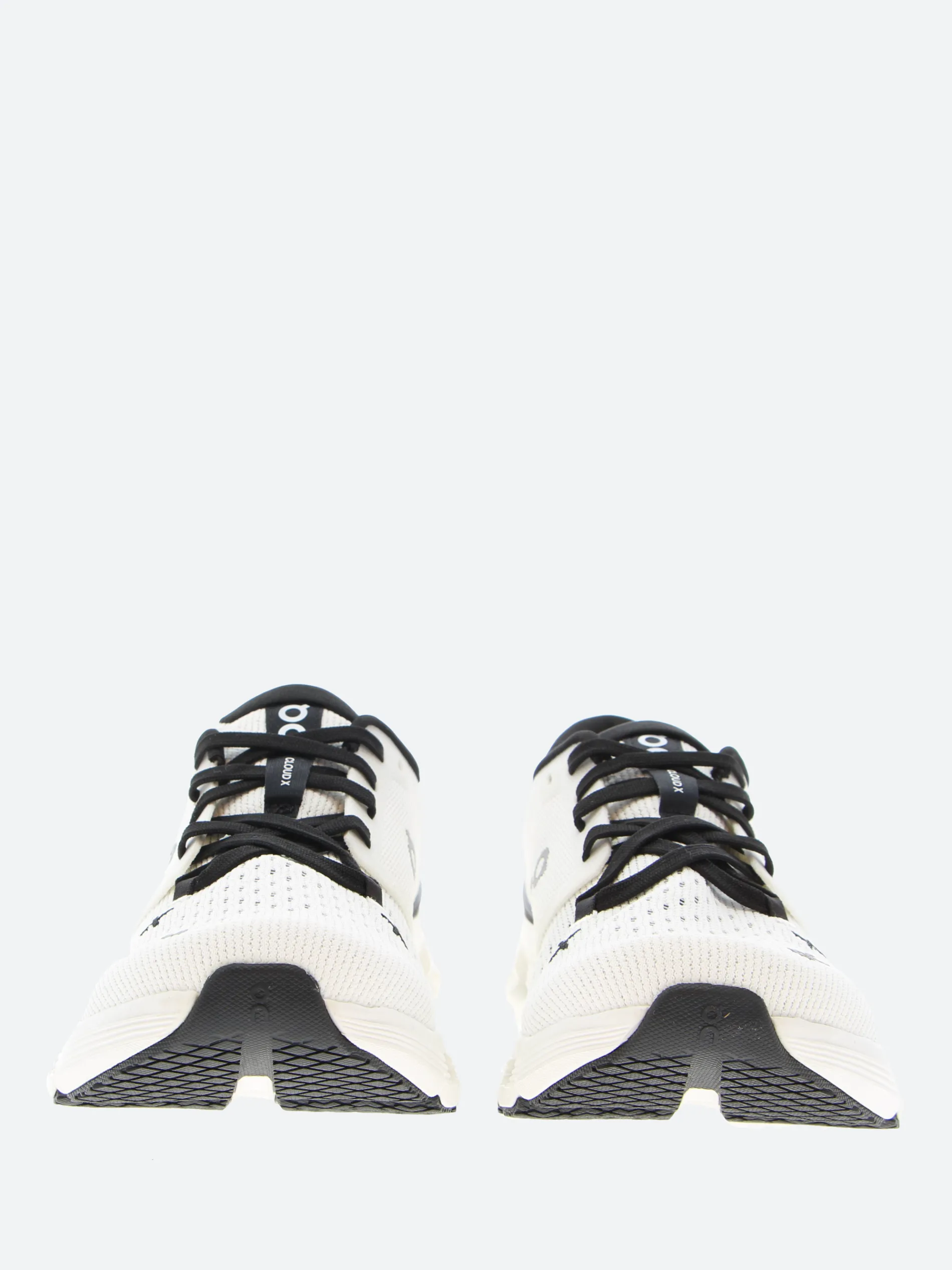 On - Women's Cloud X 4 in Ivory and Black