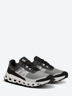 On - Women's Cloudvista in Black and White