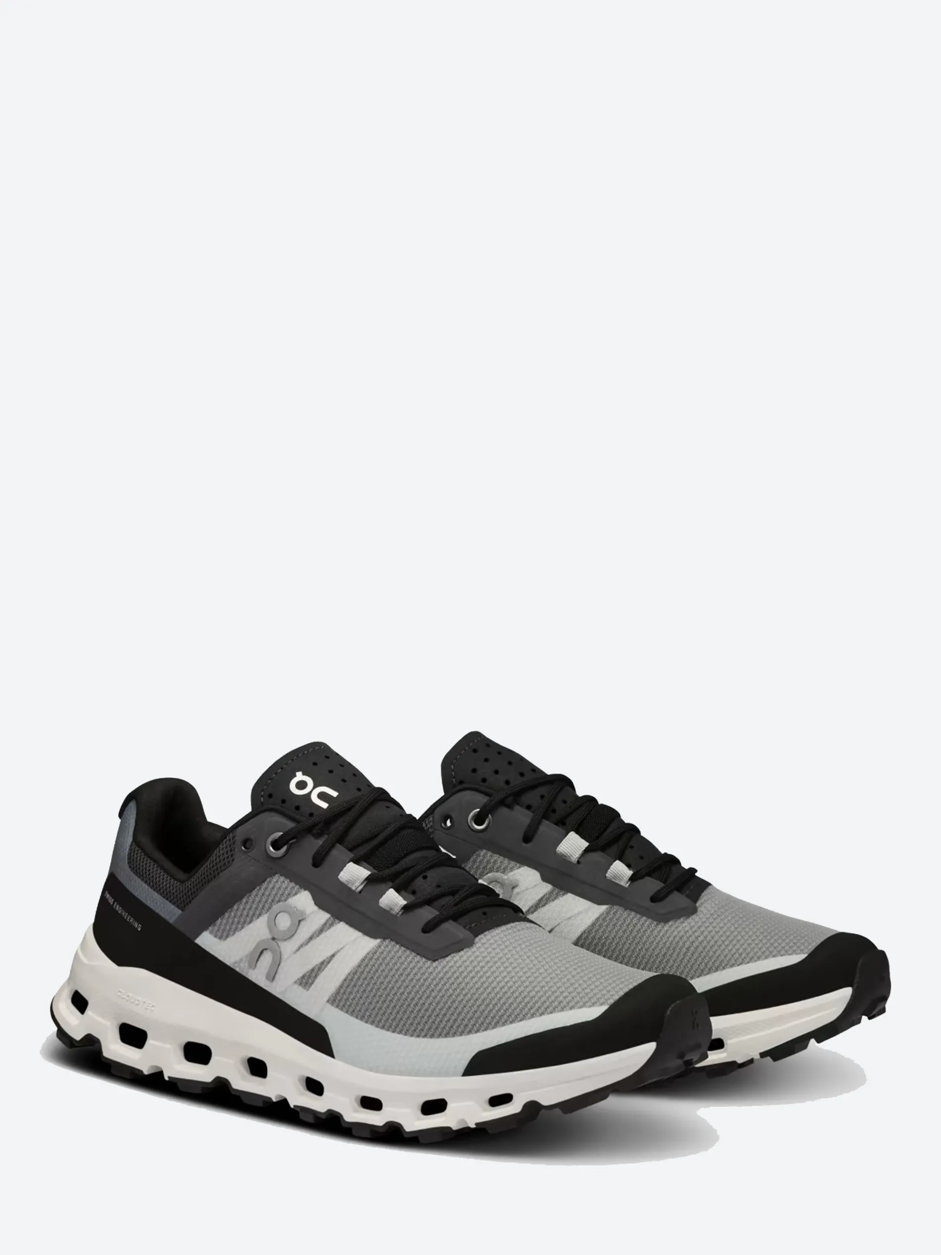 On - Women's Cloudvista in Black and White