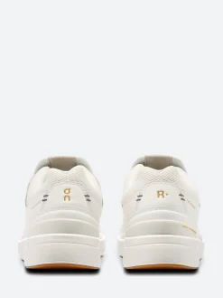 On - Women's The Roger Centre Court in White and Gum