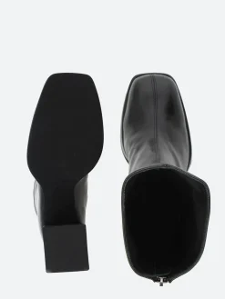 Open Close - Plata 02 in Black Nappa (Black)