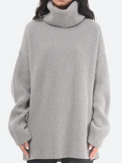 Oversized Ribbed Turtleneck