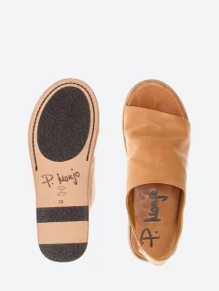 P. Monjo - 1337 Sandals in Caramel Todi