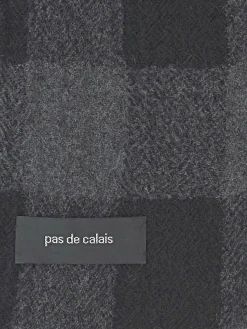 Pas de Calais - Plaid Scarf in Charcoal
