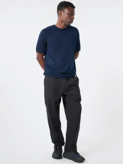 Peregrine - Knitted T-Shirt in Navy